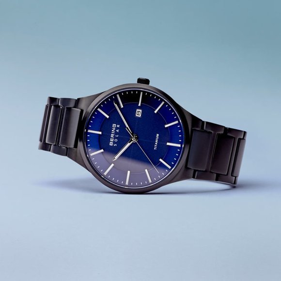 Bering Watch Solarbrushed black15239-727